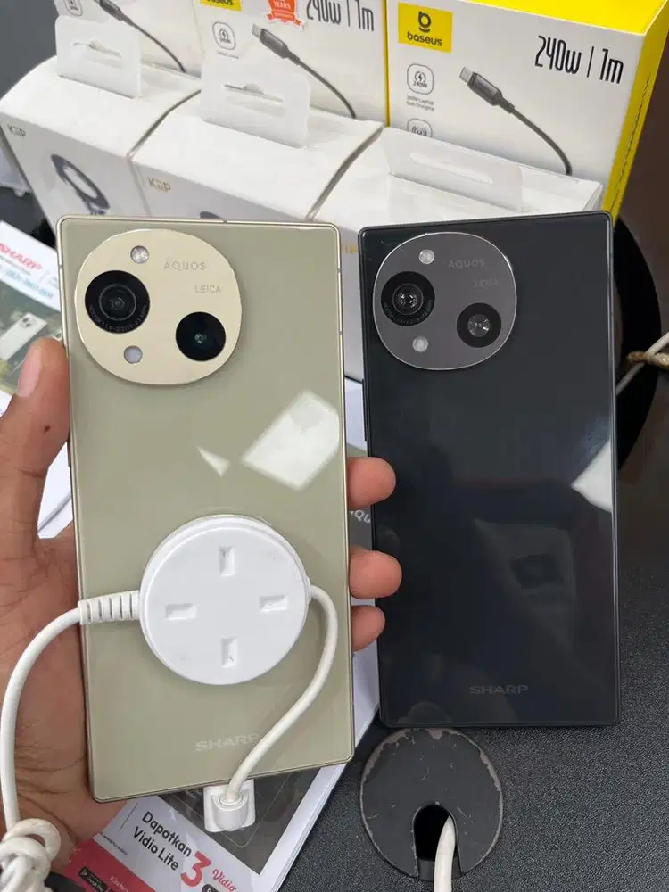 Aquos Smarphone R10 24*/512