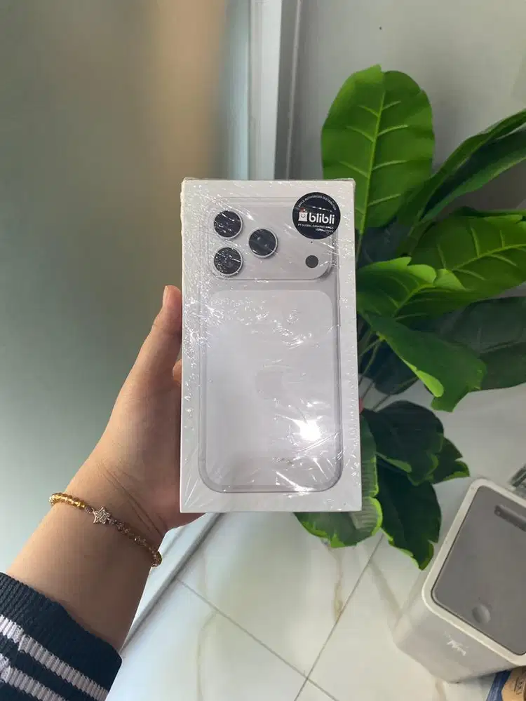 NEW iPhone 17 Pro 256gb iBox