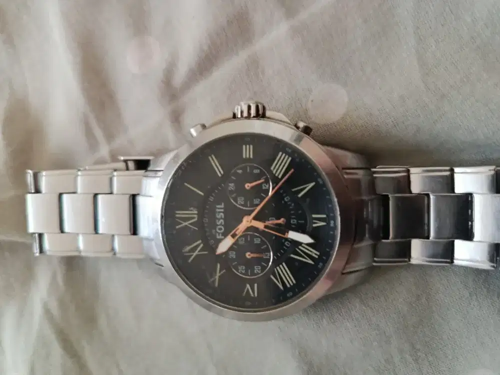 Jam merk fosil bagus