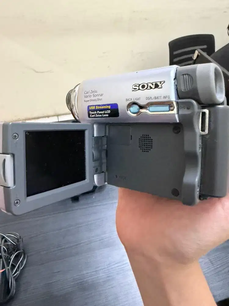 Sony HandyCam Camcorder 120x Zoom +Tas+Charger Original-Fungsi Normal