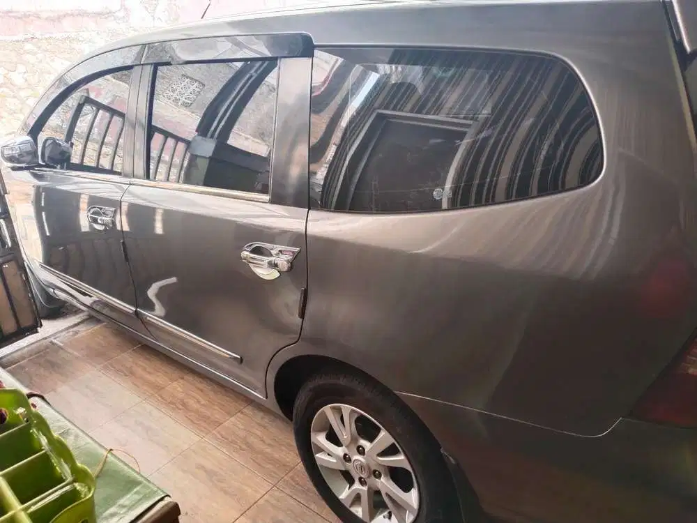 Nissan Grand livina 2011 Bensin