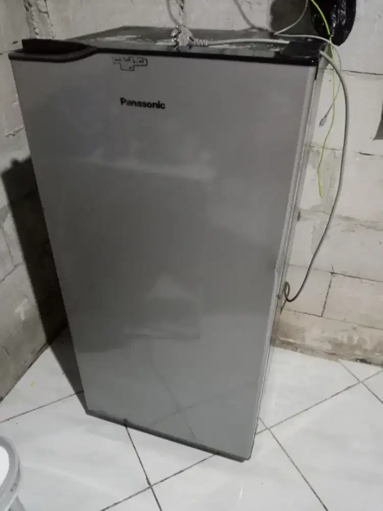Jual kulkas, mesin cuci, lemari, kompor rinnai+selang+tabung