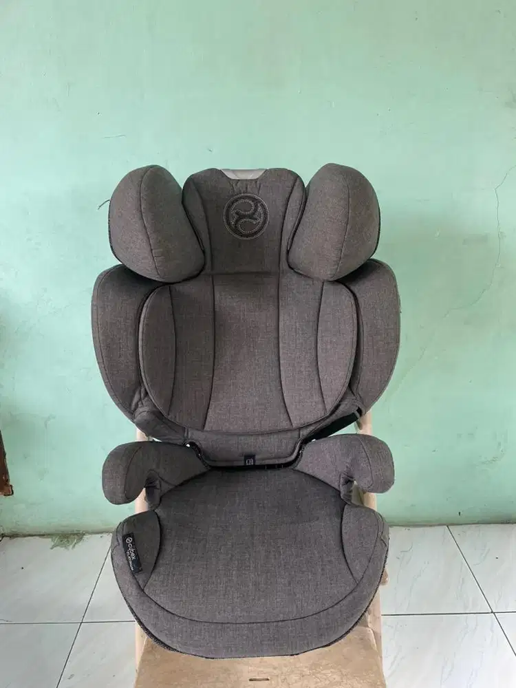 Preloved baby cat seat cybex