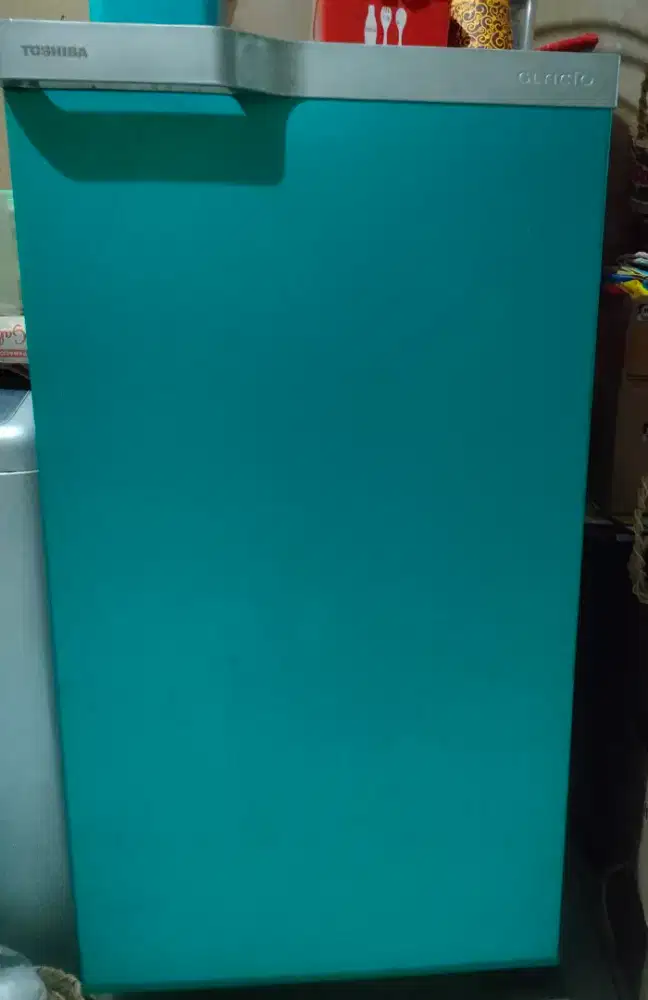 Dijual kulkas 1 pintu merk toshiba