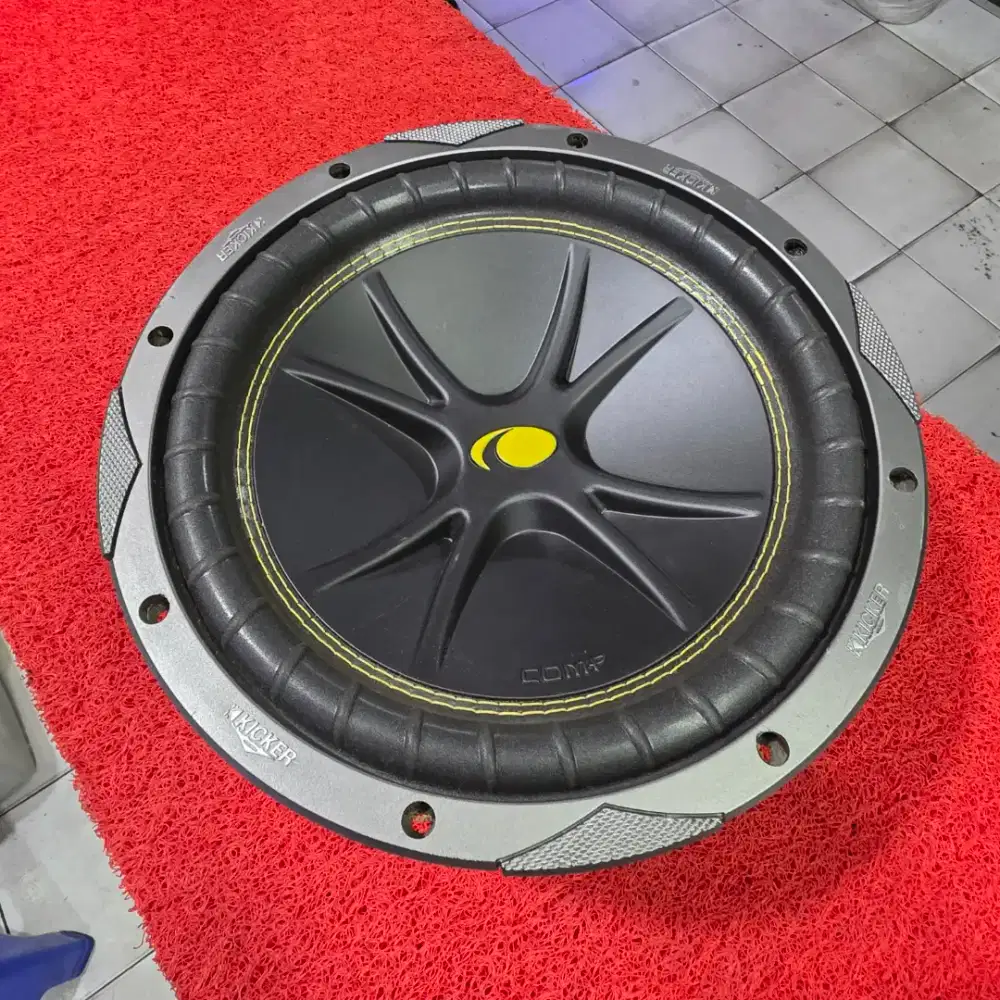Subwoofer KICKER COMP 05C124 Subwoofer KICKER COMP 10 in