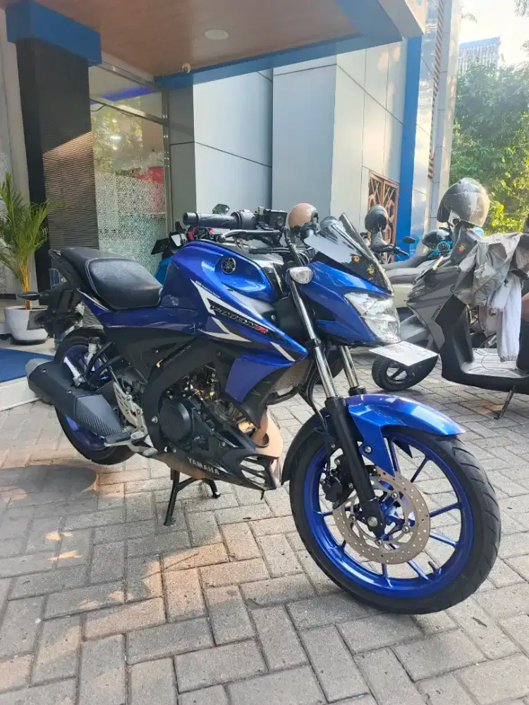 YAMAHA VIXION R NIK 2023