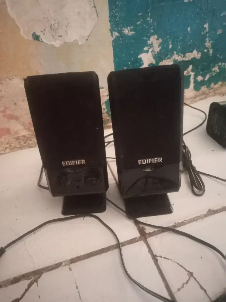 Speaker edifier