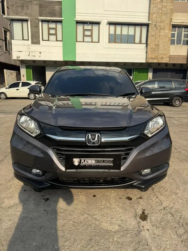 Honda hrv 2015 tipe E 1.5 A/T