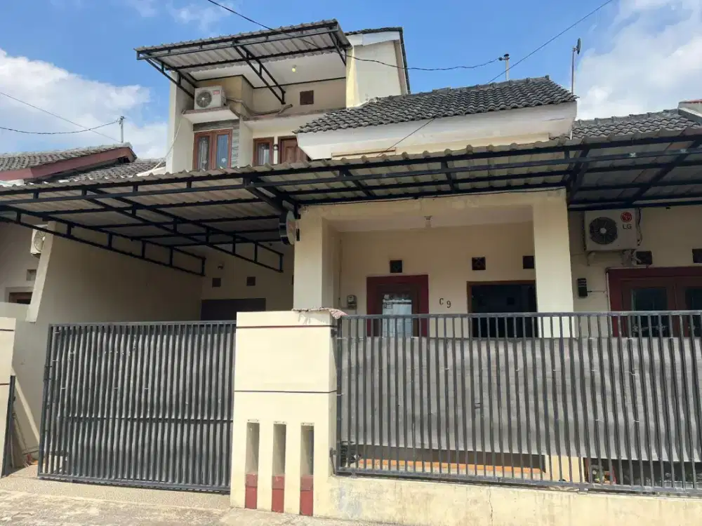 Dijual rumah 2 lantai murah