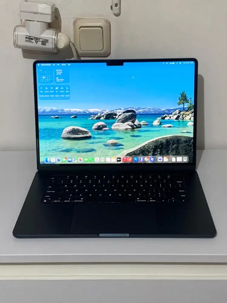 MacBook Air 2024 M3 8/256 (15 inch)