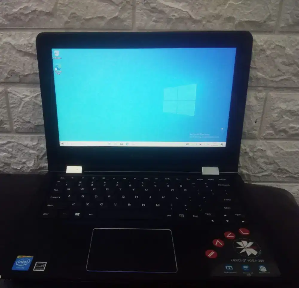 Lenovo Yoga 300 Touchscreen