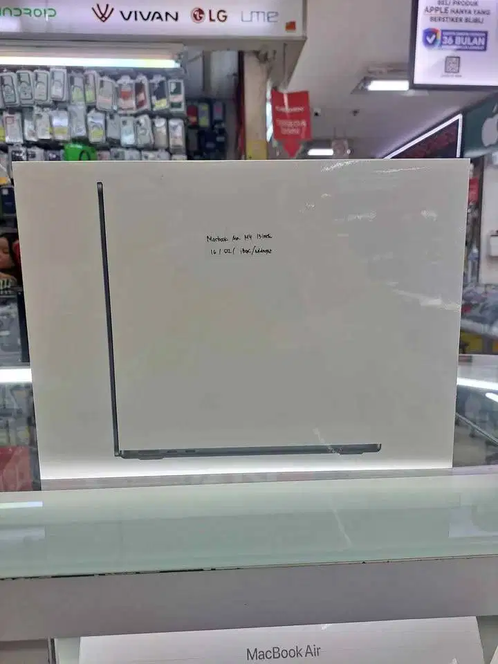 Macbook Air M4 13 Inch 16/512GB SSD Midnight New Segel Garansi IBox