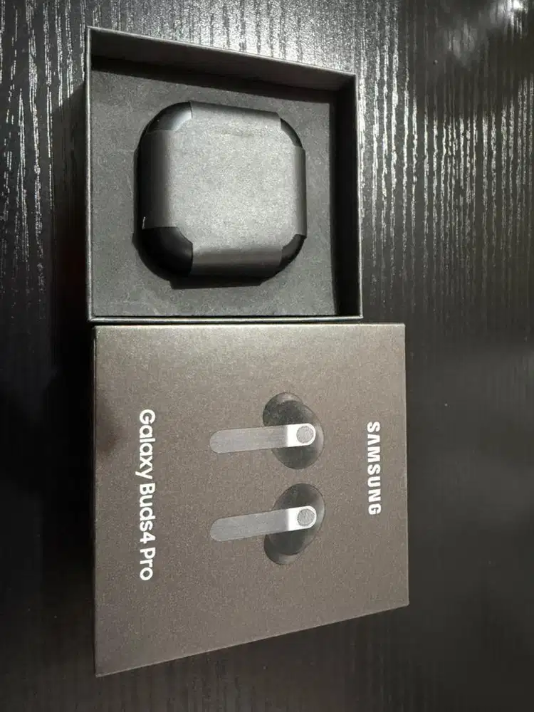 Galaxy buds 4 pro