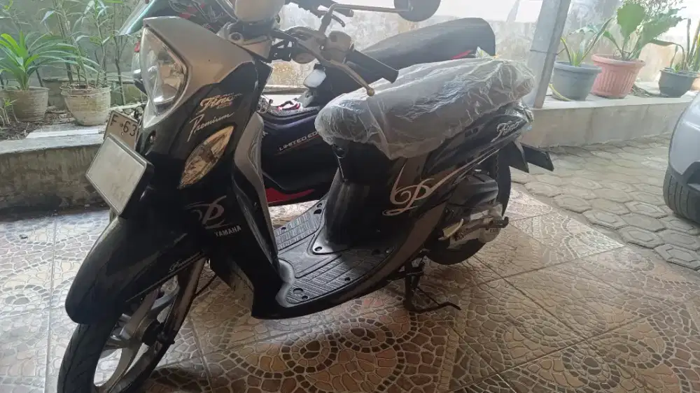 Jual Yamaha Fino 2015 Hitam ss lengkap pajak Hidup.