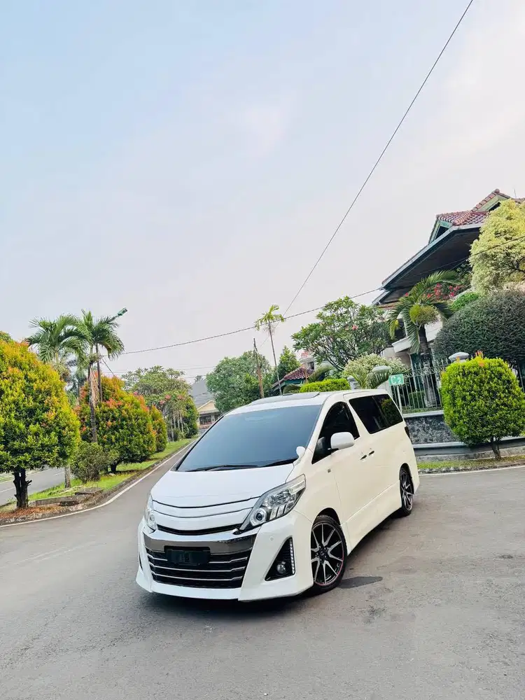 Alphard GS Sport Premium Sound CoolBox Siap Pakai