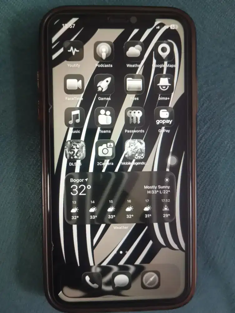 Jual iPhone 11 64GB