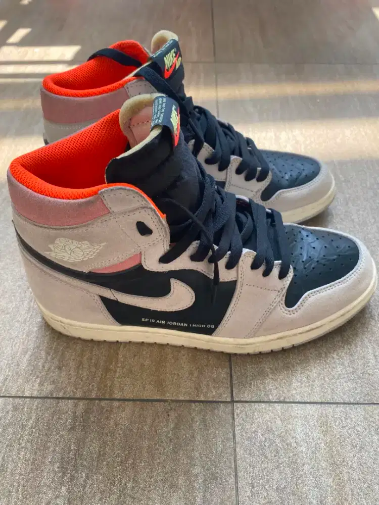 SNEAKER NIKE AIR JORDAN HIGH GREY HYPER CRIMSON