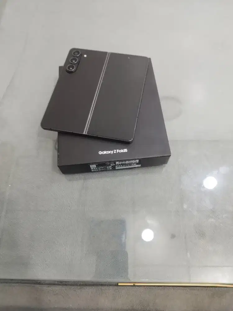 Samsung Z fold 5 12/512gb