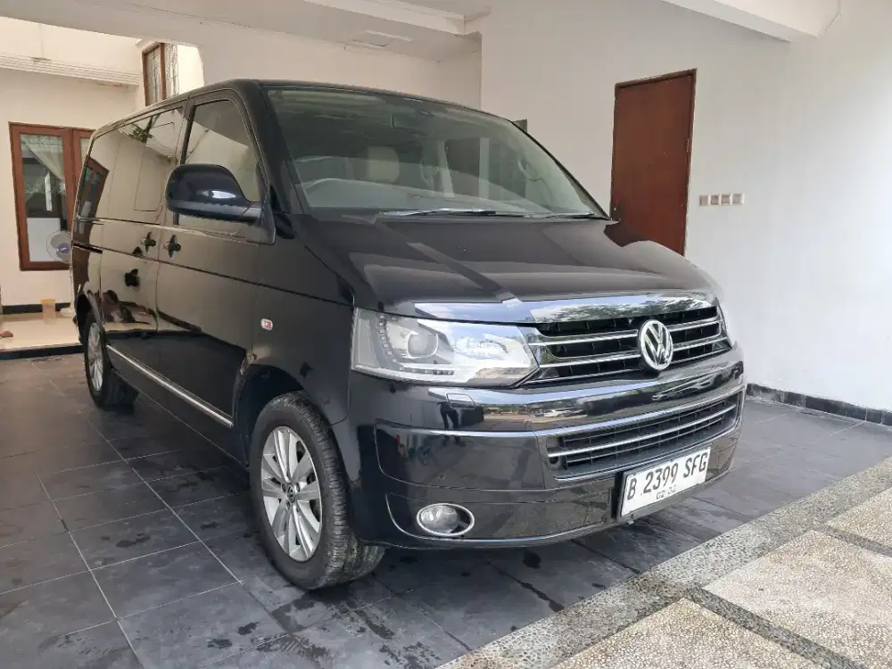 VW Caravelle 2.0 Tdi DIESEL Tahun 2015 nik 2014