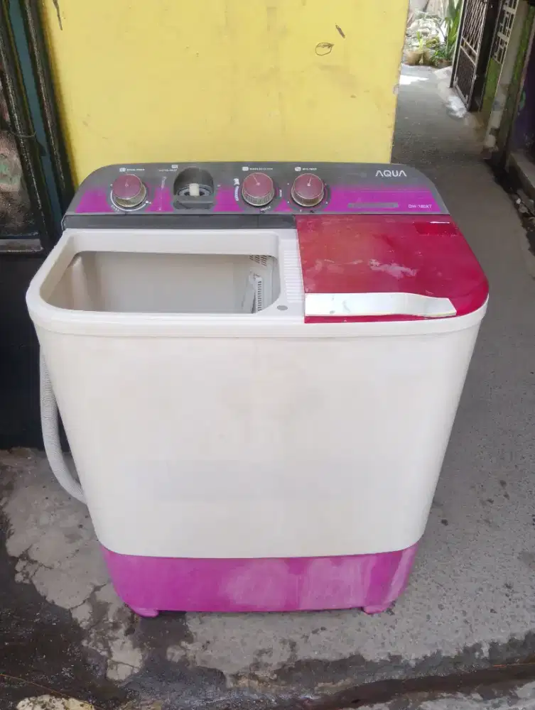 Mesin cuci Aqua 7kg
