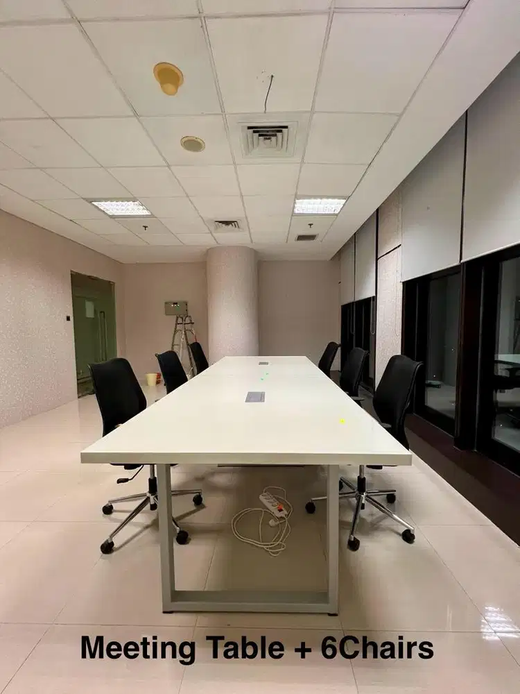 Office furniture dijual murah, quality premium dan hanya dipakai 6bln