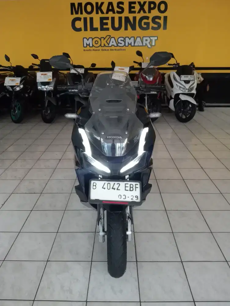 Dijual motor Honda adv 160 cbs 2024