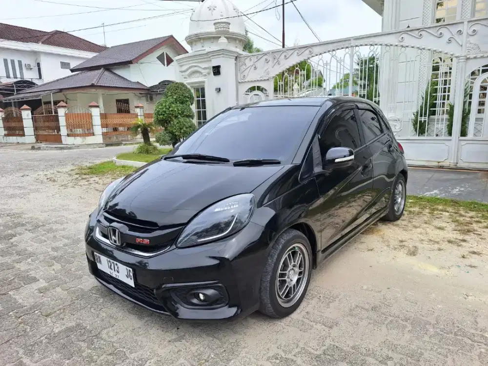 BRIO RS GANTENG ABANGKU MURMER AJA