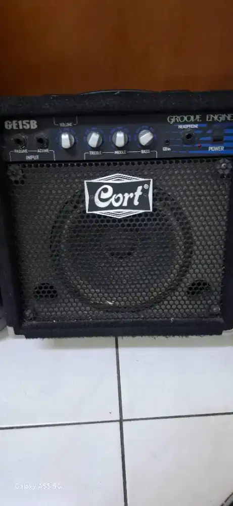 Dijual Bass Amplifier CORT GE15B