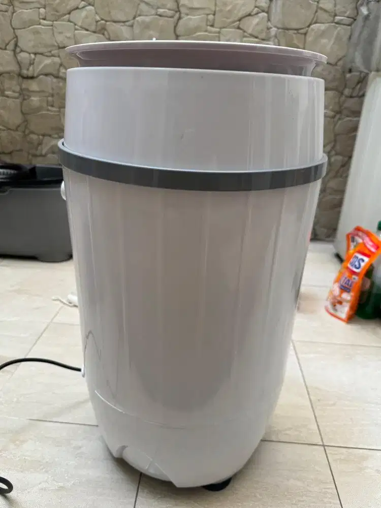 Mesin cuci Mito portable