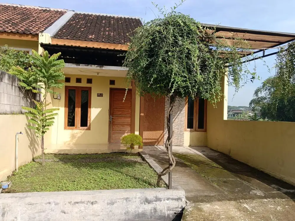 DIJUAL CEPAT! Rumah Pojok GRIYA TURI PERMAI Sragen | 2 KT 1 KM .
