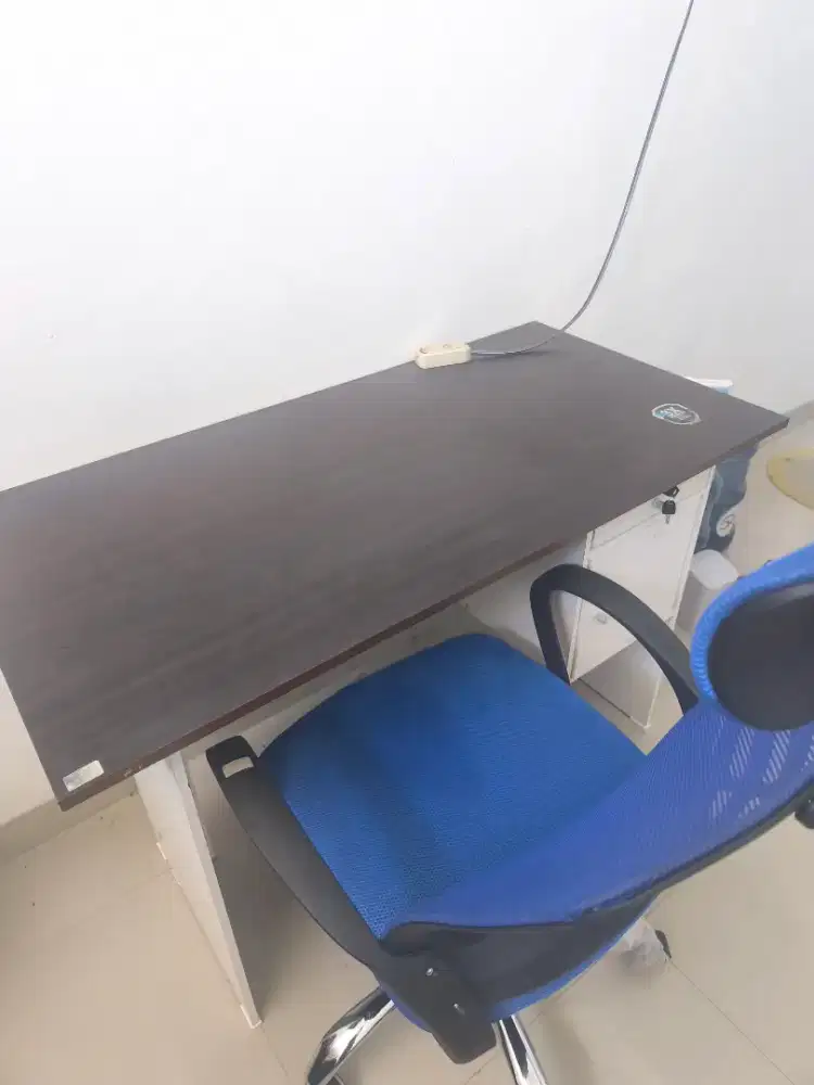 Meja dan Kursi Baru beberapa bulan