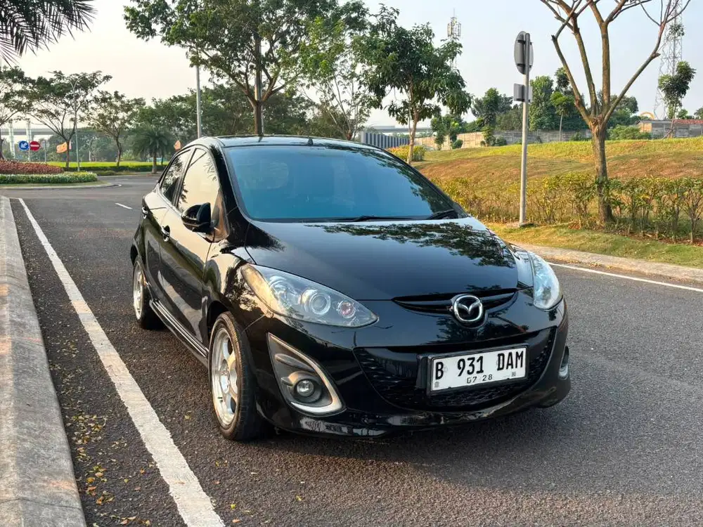 MAZDA 2 RZ MATIC 2012
