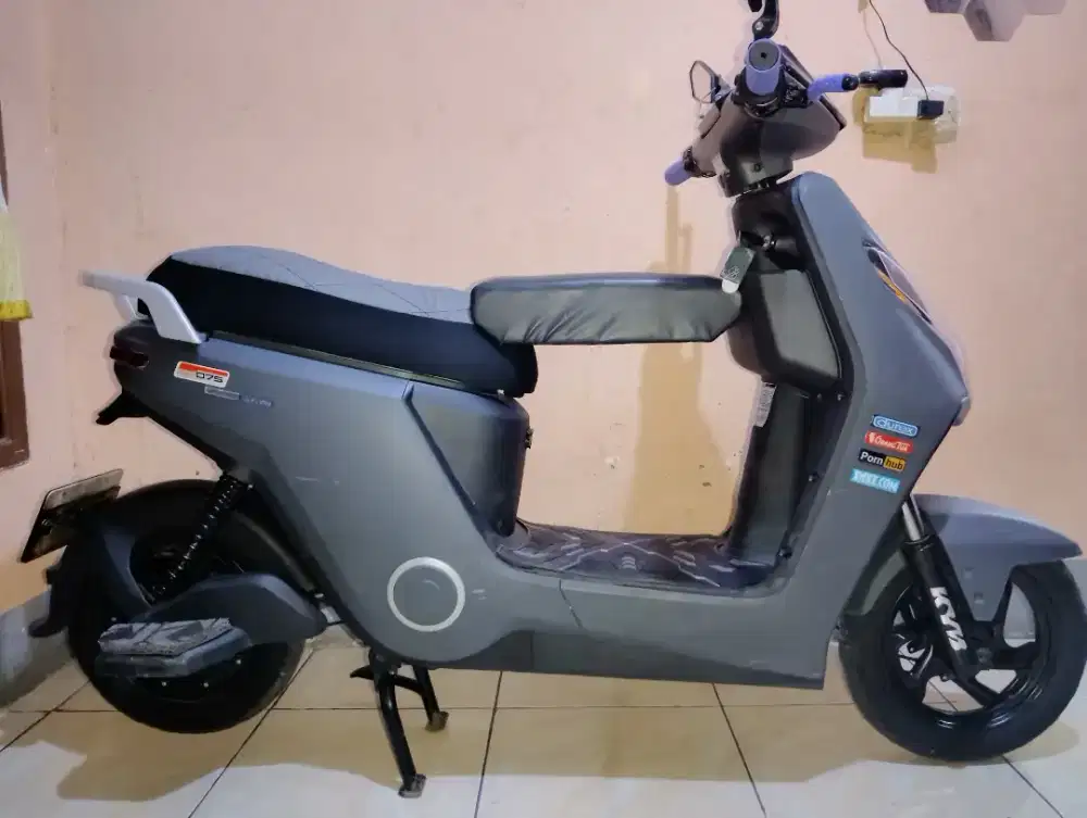 Sepeda listrik modif uwinfly D75