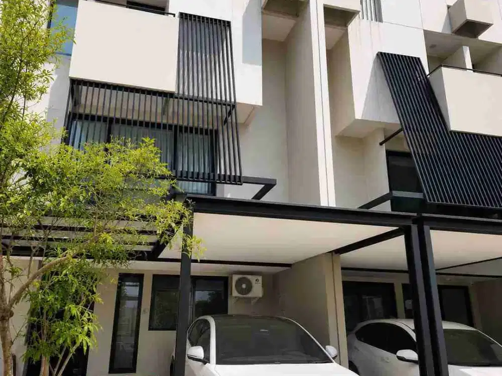 Disewakan RUMAH TABEBUYA BSD CITY HARGA TERMURAH SE BSD CITY