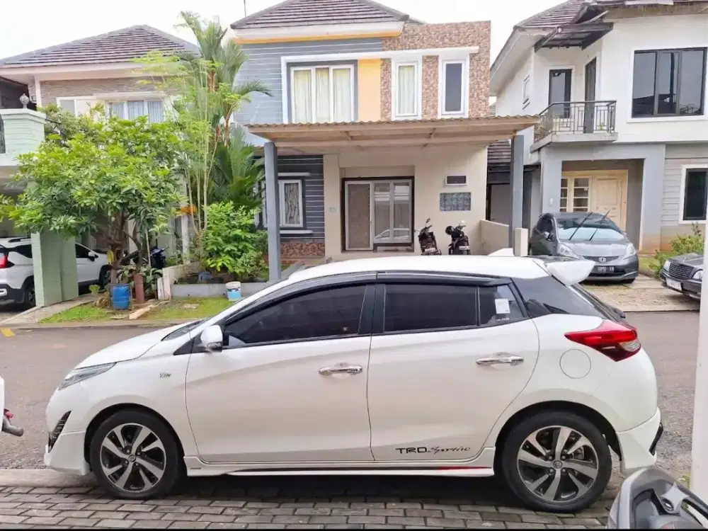 TOYOTA YARIS 2018