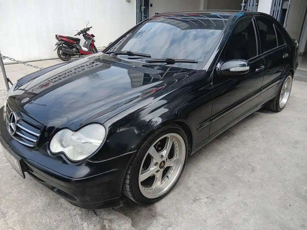 Mercedes-Benz C180 2001 Bensin