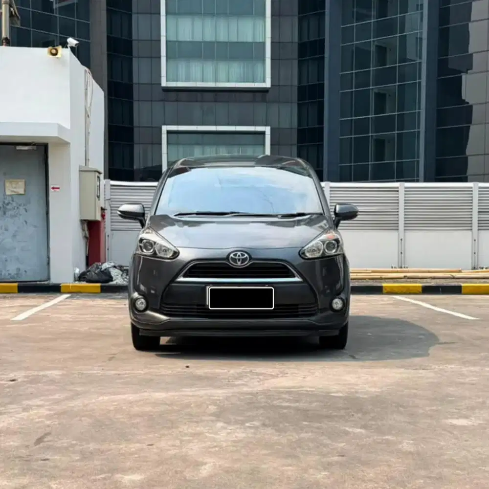 TOYOTA SIENTA V 2019