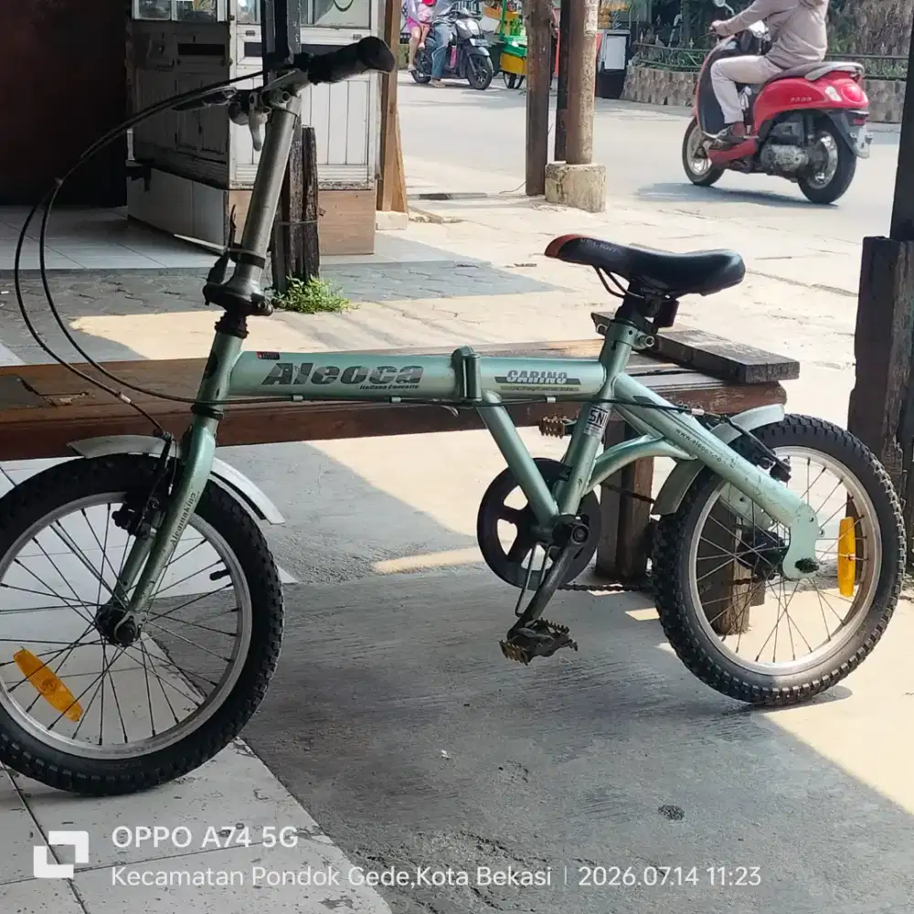 Sepeda lipat ukuran 16 bekas bermanfaat