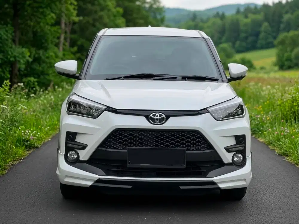 Toyota Raize 1.0 Turbo GR Sport AT
Tahun : 2021