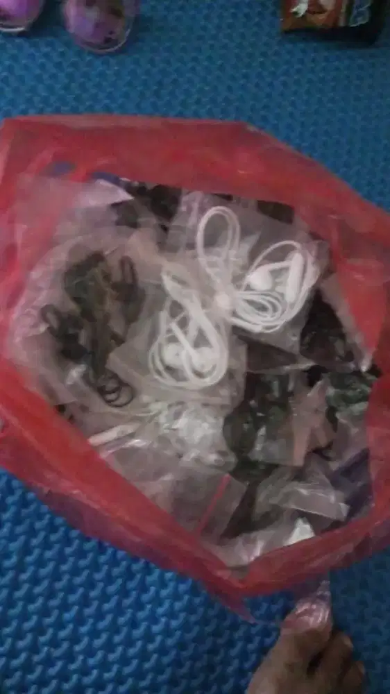 Handset tali harga murah meriah