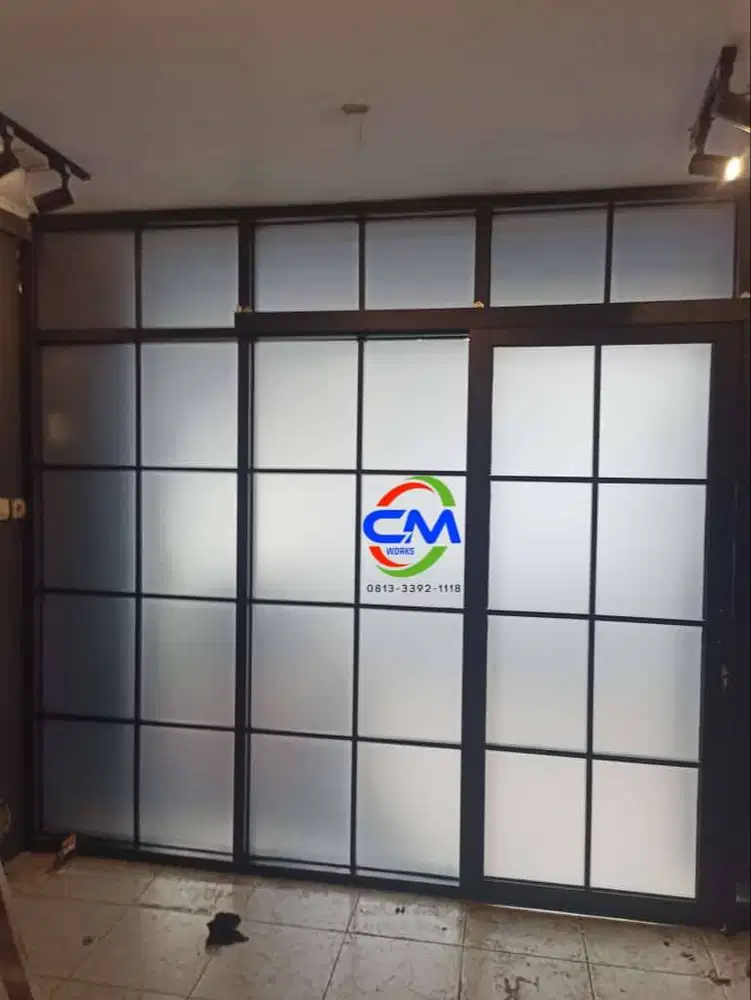 Partisi Kantor Aluminium Kaca