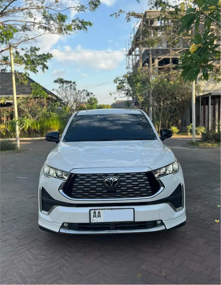 INNOVA ZENIX Q HYBRID MODELISTA