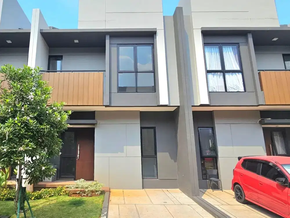 DIJUAL CEPAT - SIAP HUNI! Rumah 2 Lantai Type Deluxe di Cluster Regia, Summarecon Crown Gading Bekasi - Susi