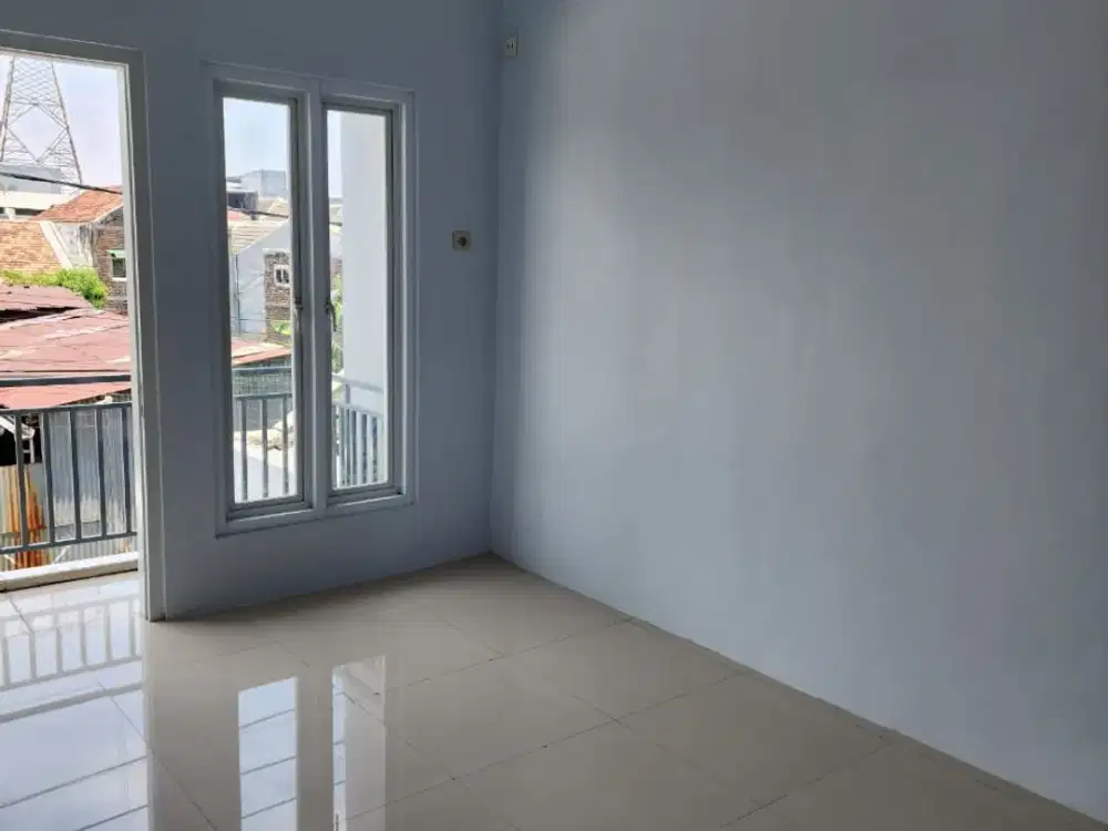 Dijual! Rumah ploso Timut - Bangunan 2 Lantai, Inc Gudang