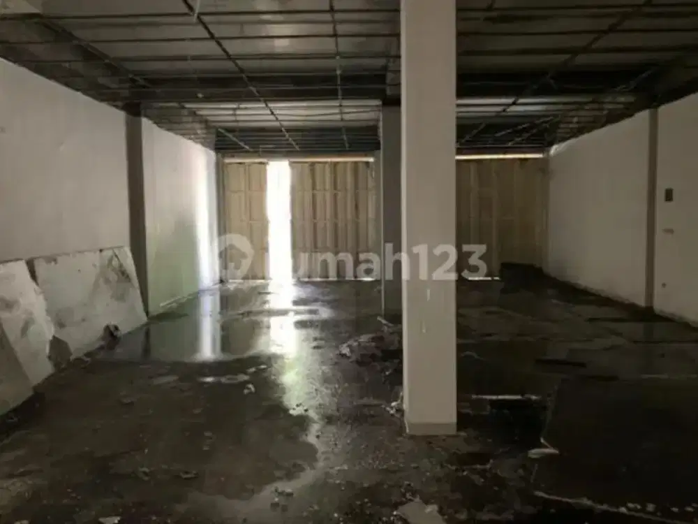 Jual Ruko di Pusat Kota Bandung Sayap Riau cocok Untuk Kantor Usaha salon Murah Harga Nego