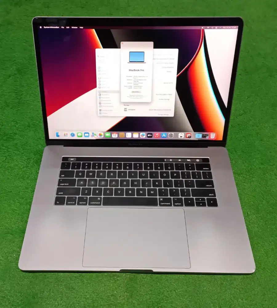 Apple MacBook Pro 2017 15inch i7 16/256 Grey Touchbar Dual VGA Murah