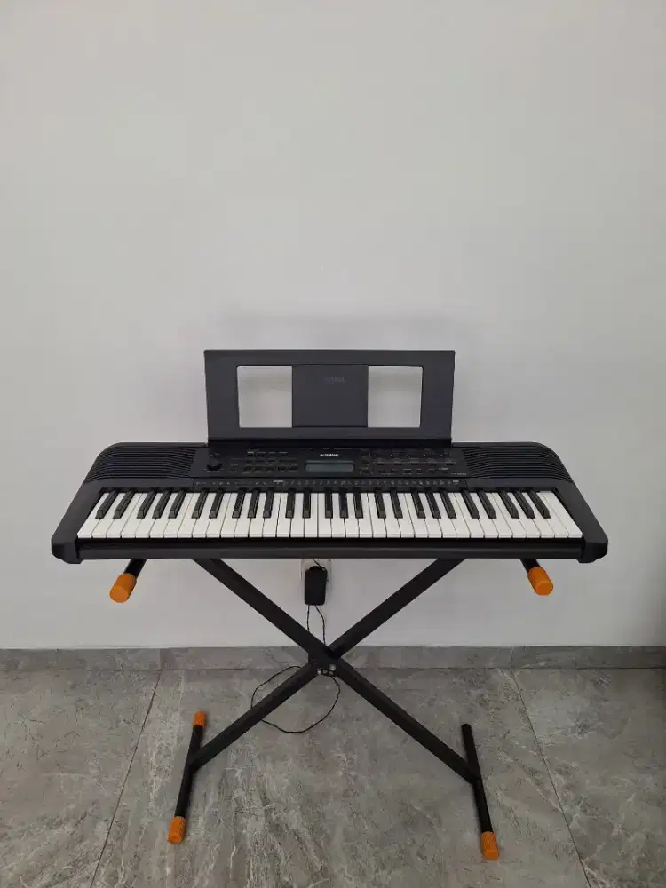 Keyboard Yamaha PSR E273