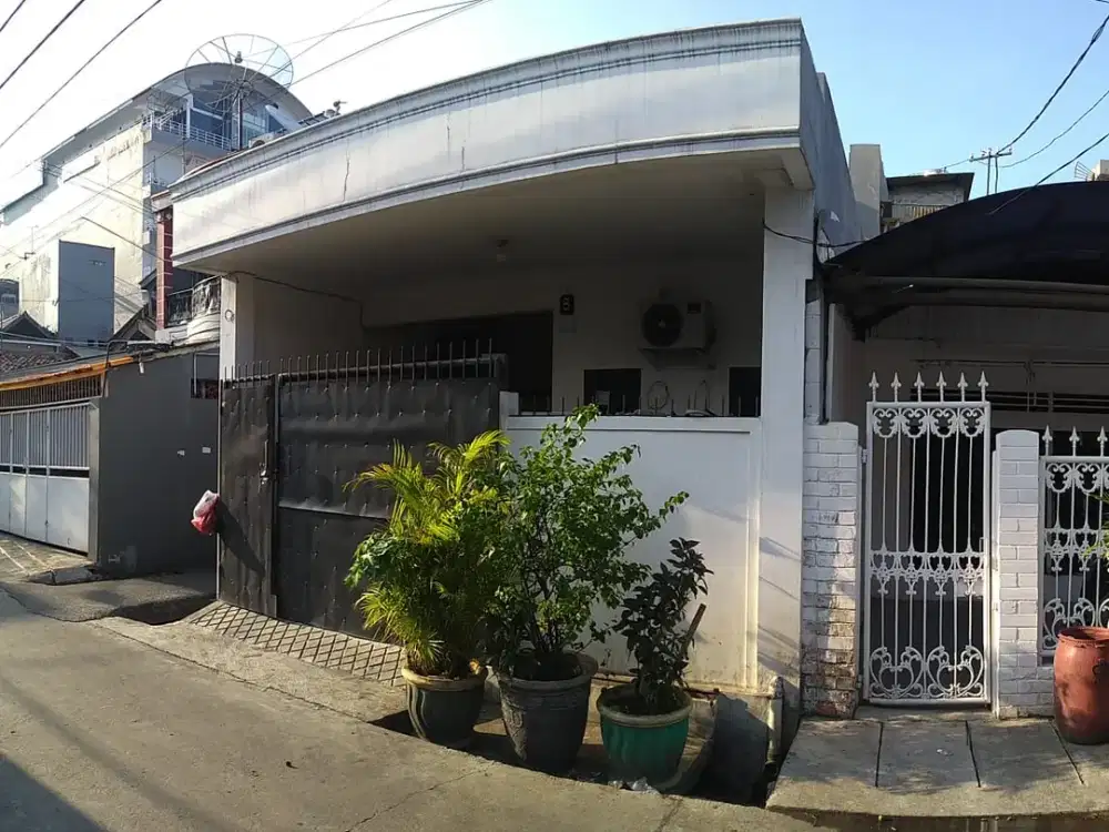 Jual Rumah Siap Pakai 1.5 Lantai Dekat Gunung Sahari Raya