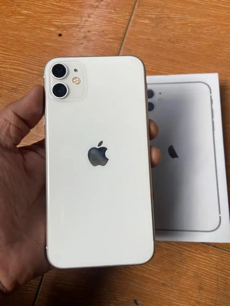 Iphone 11 64gb lengkap