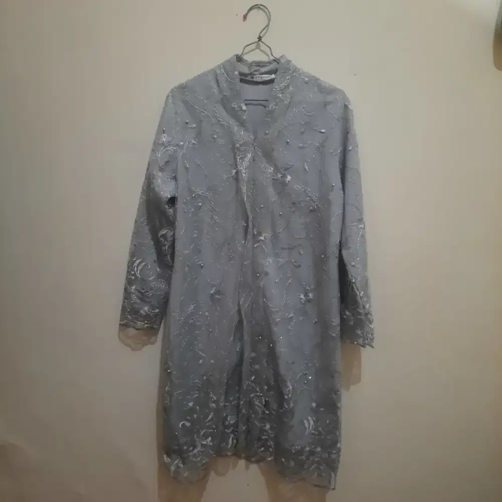 Kebaya cantik brokat